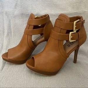 Dark tan open toe booties/heels. Size 6.